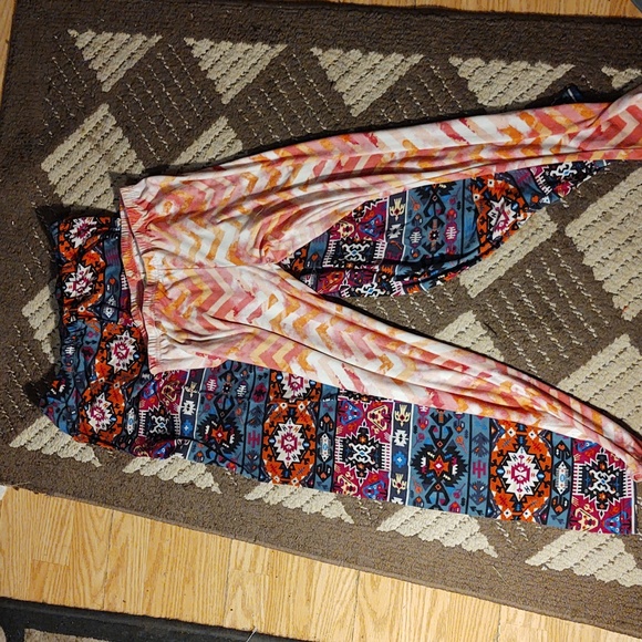 Various leggings in different sizes. - Picture 9 of 14